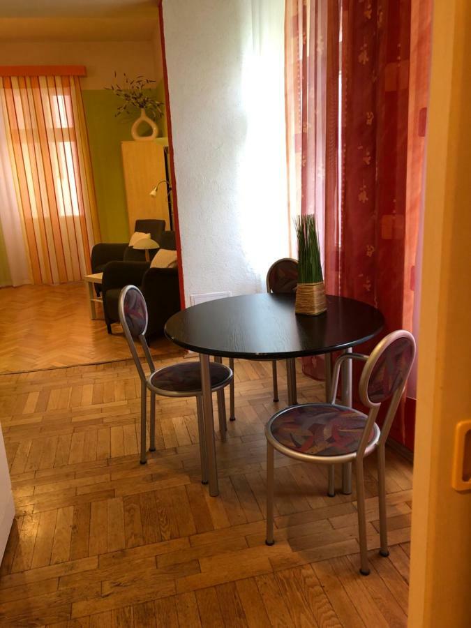 Apartman Orchidej U Vridla Apartment Karlovy Vary Bagian luar foto