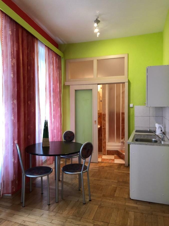 Apartman Orchidej U Vridla Apartment Karlovy Vary Bagian luar foto